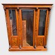 Display cabinet
Faceted glass in the doors
DKK 3900