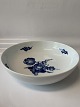 Royal Copenhagen Blå Blomst Flettet, Stor Salat skål.Dek. Nr. 10/8061.SOLGT