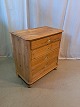 Kommode Kr. 1400,-