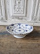 Royal Copenhagen Musselmalet helblonde skål på lav fod no. 1023