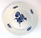 Royal Copenhagen. Blå blomst, flettet. Middagstallerken. Model 8097. Diameter 25,5 cm. (2 sortering)