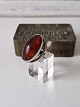 N.E.From vintage ring i sterlingsølv med oval ravperle