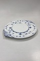 Royal Copenhagen Musselmalet Riflet Underfad til Terrin No. 225