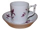 Royal CopenhagenAntik kaffekop med purpur blomster, grønne blade og gulddekoration fra ca. 1800