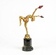 Fantastisk Art Deco Bronzefigur af Ferdinand Preiss. "Girl with flaming torches". 38cm. Signeret