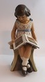 Dahl Jensen. Porcelænsfigur. Pige med bog. Model # 1107. Højde 22 cm. ( 2 sortering )