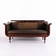 Antik Empire Sofa i Mahogni med Drejede Ben og Brun Polstring fra 1830erne