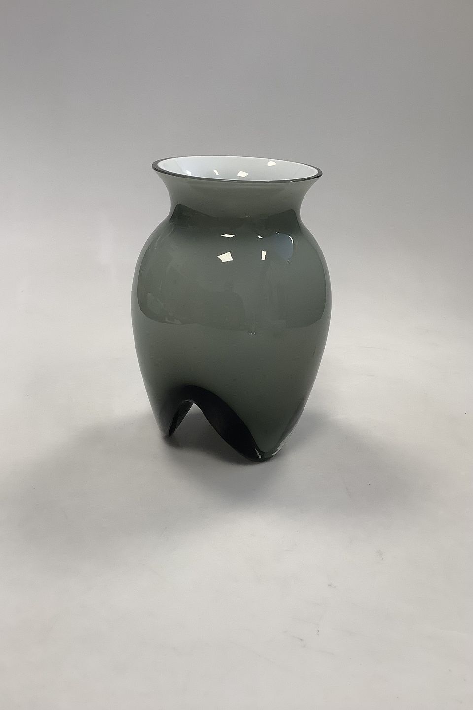 KAD ringen - Lin Utzon Grå/Grøn Glas Vase - Lin Rosendahl Glas Vase