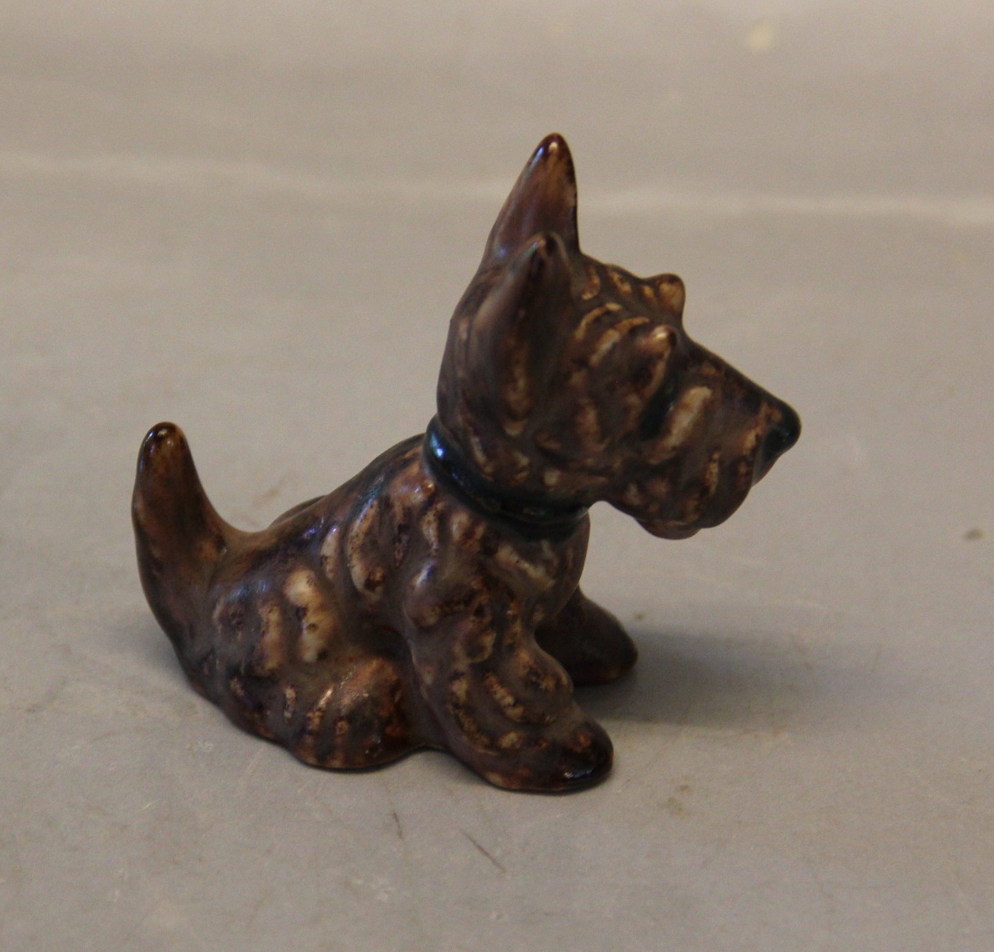 KAD ringen - Michael Andersen Bornholm Brown Skotte hund 7.5 x cm - Michael Andersen Bornholm Skotte hund 7.5 x 8