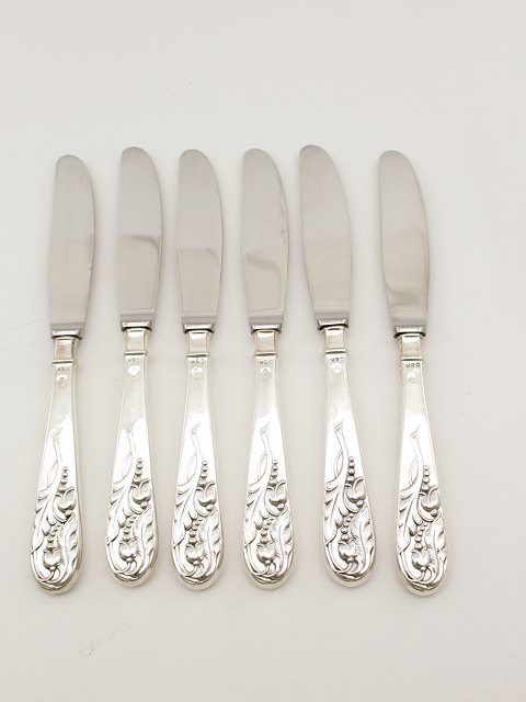 Blue Bell knives