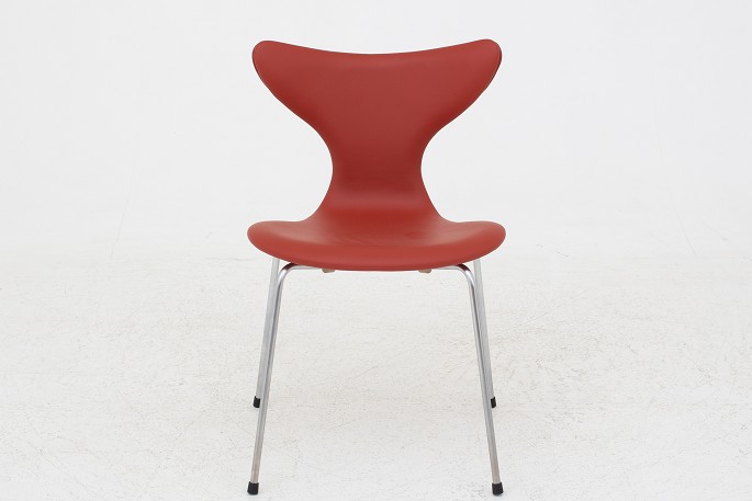 Arne Jacobsen / Fritz Hansen
AJ 3108 - Reupholstered 