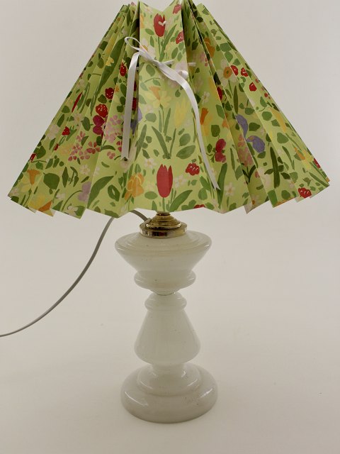 Opaline oil lamp