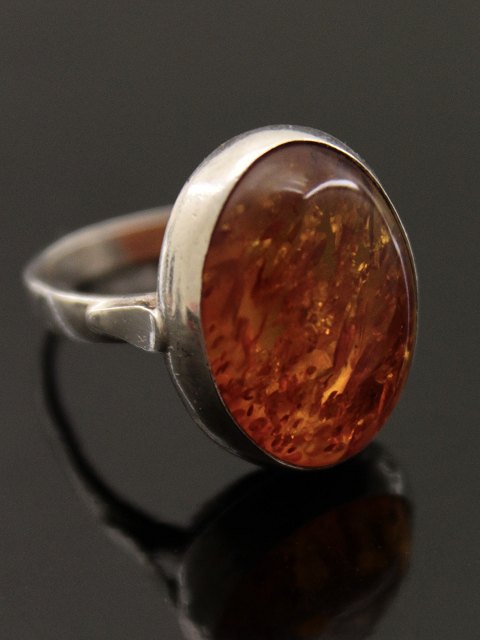 Sterling silver ring size 56 with amber.