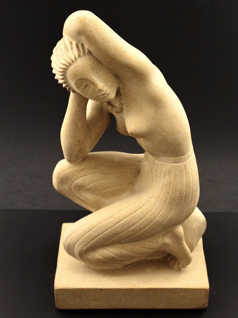 Jens Jacob Bregnøe 1877-1946 sandsten figur ung pige