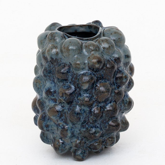Christina Muff / Eget værksted 
Organic vase in stoneware with blue-green floating glaze, H. 23 cm
1 pc. in stock
Original condition
