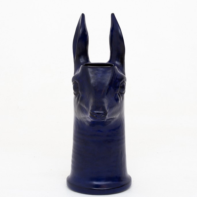 Jeanne Grut / Aluminia
Sculptural vase in stoneware of a deer
