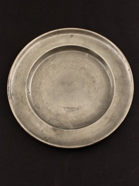 Pewter plate