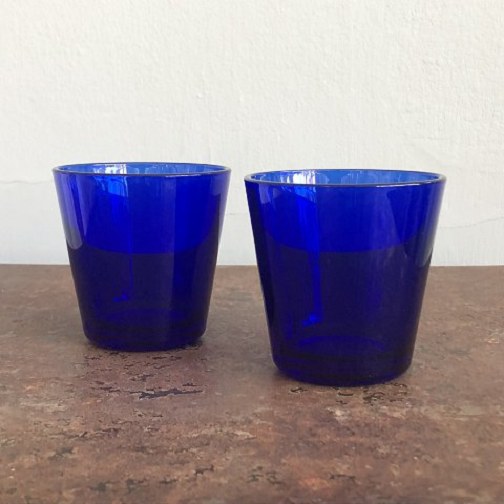 Kaj Franck. 2 blue Drinking Glass