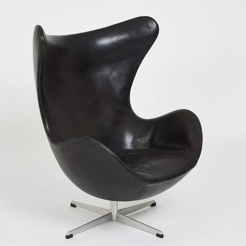 Arne Jacobsen Egg model 3315