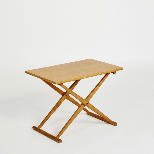 Jensen & Andersen folding table in oak.