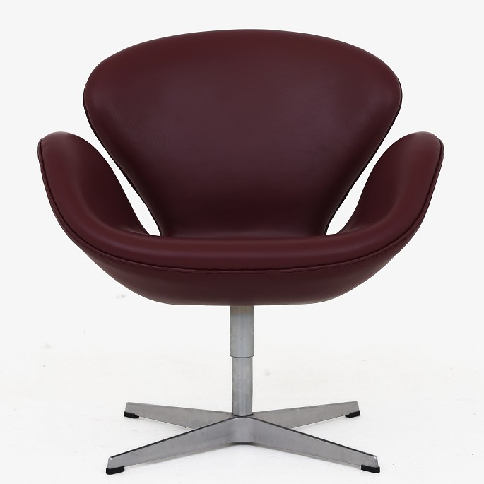 Arne Jacobsen / Fritz Hansen
AJ 3320 - Nybetrukket 