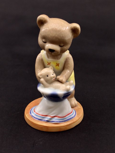 Bing & Grøndahl Victoria 2001 year figurine