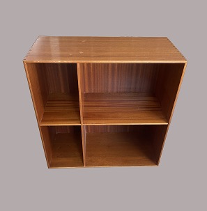 Bookcase
Rud. Rasmussen
Mahogany
76 cm x 76 cm x 36 cm
Patina
Mogens Koch
2
