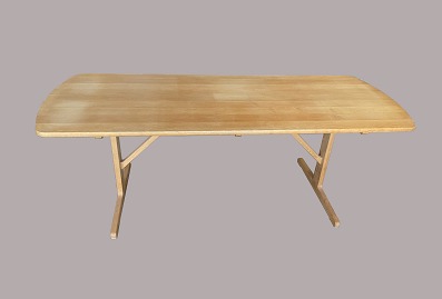 Spisebord model 6283, serie 176
Fredericia Stolefabrik, mærkat
Eg, massivt
L:194 cm, B:75 cm, H: 70.5 cm
Med patina
Børge Mogensen
