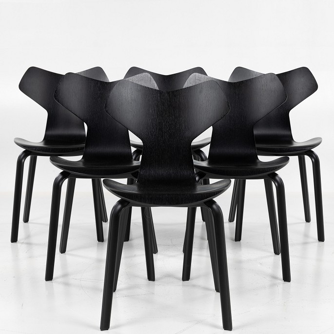 Arne Jacobsen / Fritz Hansen
FH 4130 - Set of six 