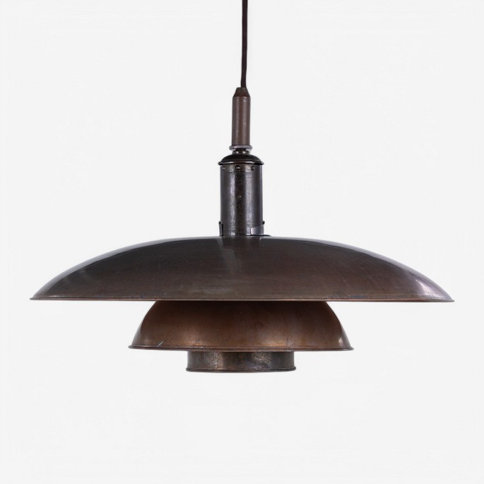 Poul Henningsen / Louis Poulsen
PH 5/4 - Pendant in patinated copper with copper socket. Stamped 