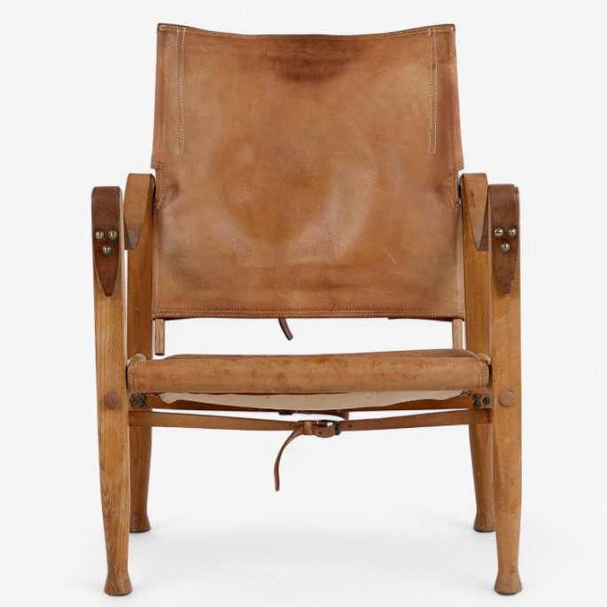 Kaare Klint / Rud Rasmussen Snedkerier
KK 47000 - Safari chair in patinated ash wood and natural leather.
1 pc. in stock
