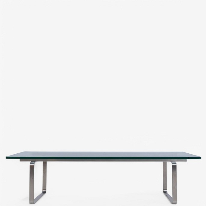 Hans J. Wegner / Carl Hansen & Son.
CH 808 - Coffee table with glass top and steel frame.
1 pc. in stock
