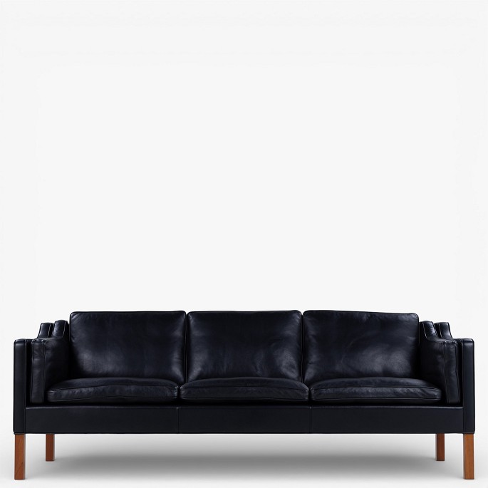 Børge Mogensen / Fredericia Furniture.BM 2213 - 3 pers. sofa i sort semi-anilinlæder. Mærket fra producent.1 stk. på lager